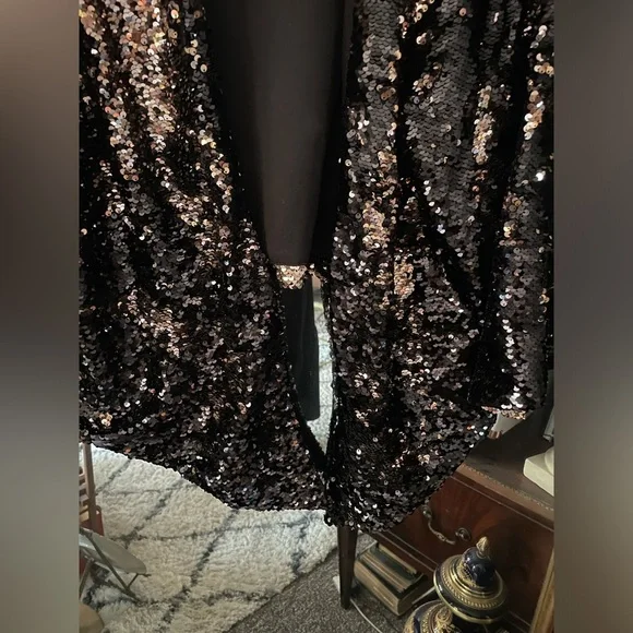 Torrid Runway Collection Sequin Gold and Black Kimono Short Jacket - Picture 6 of 10